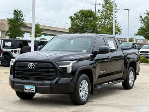 Used 2025 Toyota Tundra SR5 image 8