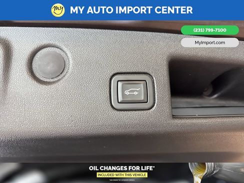 Used 2020 Chevrolet Equinox LT image 25