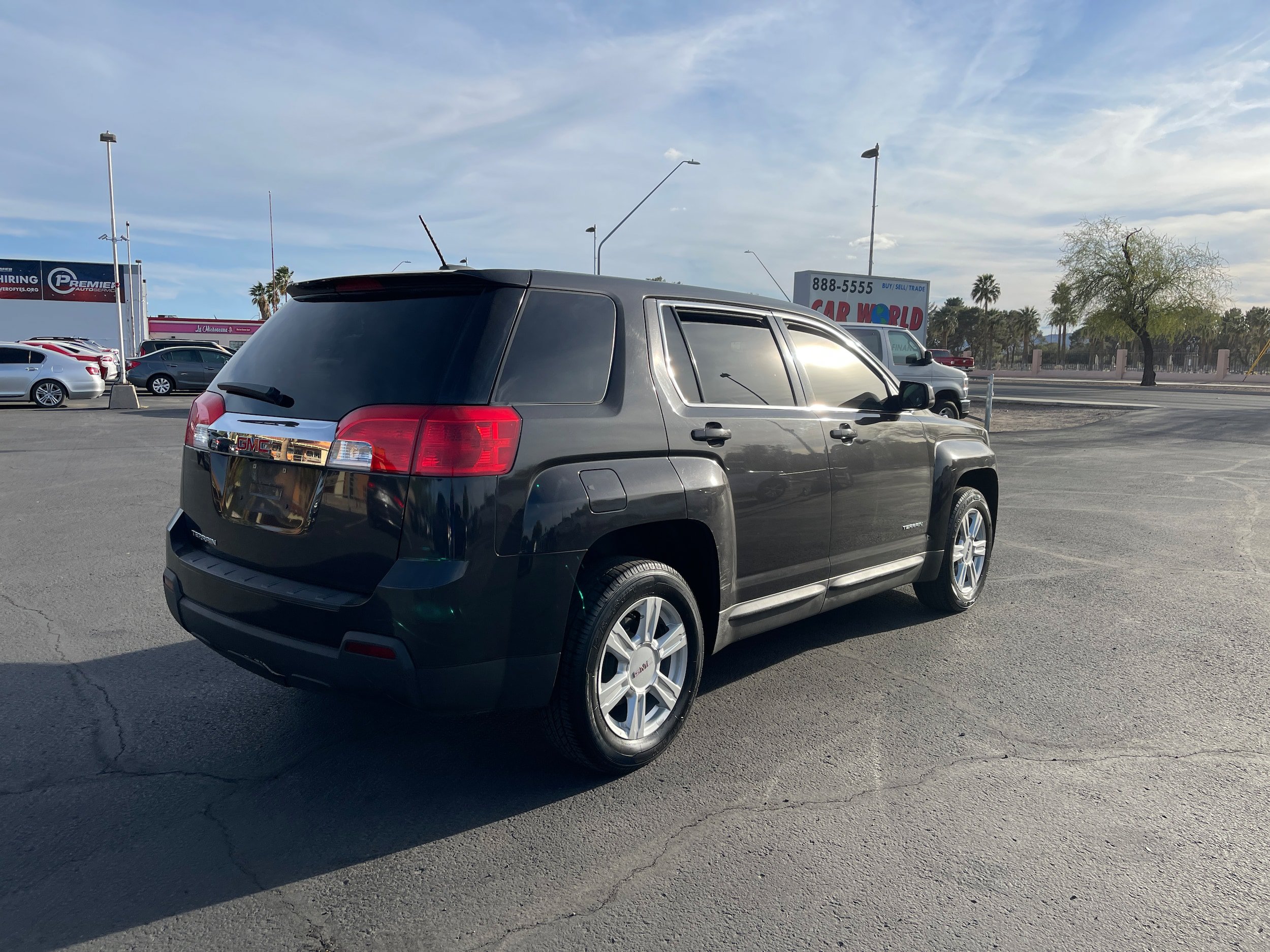 Used 2015 GMC Terrain SLE FWD image 4