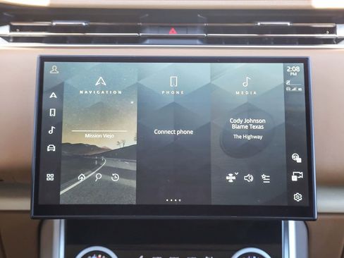Used 2023 Land Rover Range Rover SV AWD/4WD image 15