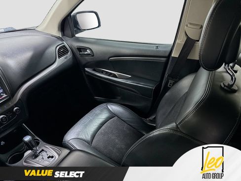 Used 2019 Dodge Journey Crossroad FWD image 23