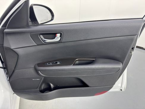 Used 2020 Kia Optima Premium image 44