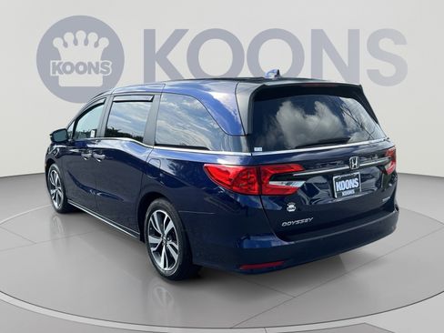 Used 2024 Honda Odyssey Touring image 4