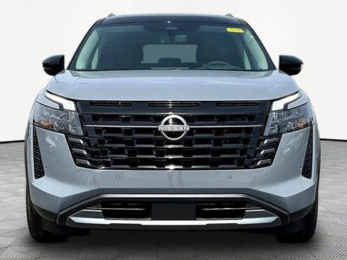 New 2026 Nissan Pathfinder Platinum AWD/4WD image 3