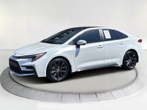 Used 2026 Toyota Corolla SE w/ SE Package image 1