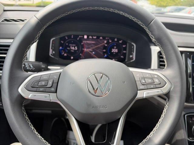 Used 2023 Volkswagen Atlas SEL AWD/4WD image 15