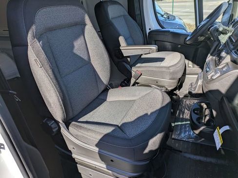 New 2026 RAM ProMaster 2500 w/ Convenience Group image 27