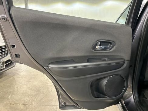 Used 2021 Honda HR-V LX image 21