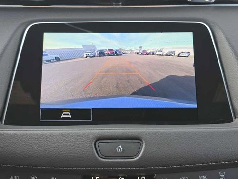 Used 2023 Cadillac XT4 Premium Luxury image 19