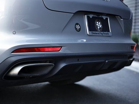 Used 2021 Porsche Panamera 4 image 15