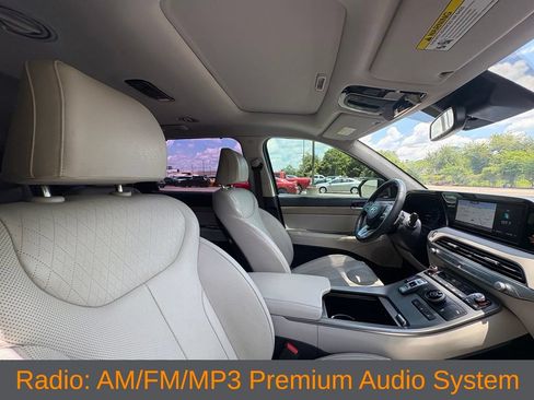 Used 2022 Hyundai Palisade SEL w/ Premium Package FWD image 9