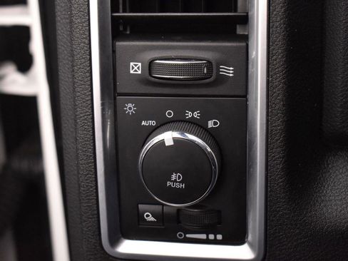 Used 2018 RAM 2500 Power Wagon w/ Leather & Luxury Group image 28