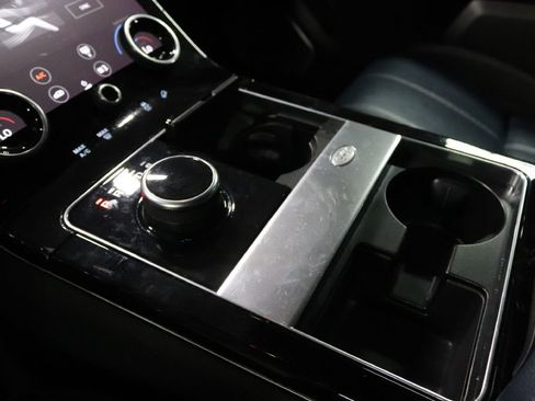 Used 2019 Land Rover Range Rover Velar R-Dynamic SE image 19
