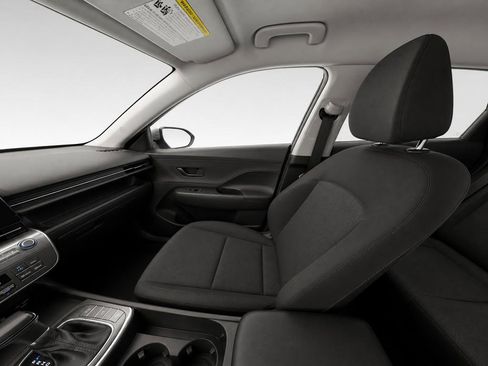 Used 2025 Hyundai Kona SEL FWD image 11