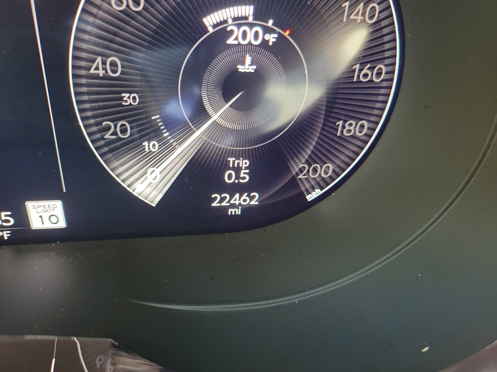 Certified 2023 Bentley Bentayga Plug-In Hybrid AWD/4WD image 40