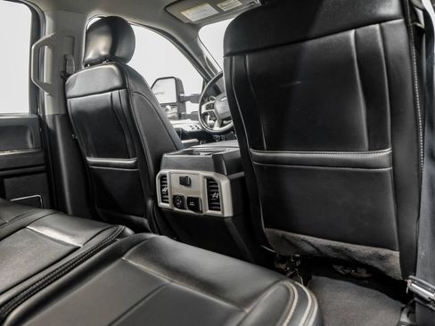 Used 2020 Ford F250 Lariat w/ Lariat Ultimate Package AWD/4WD image 36
