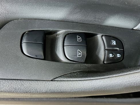 Used 2015 Nissan Altima 2.5 SL w/ Technology Package FWD image 15