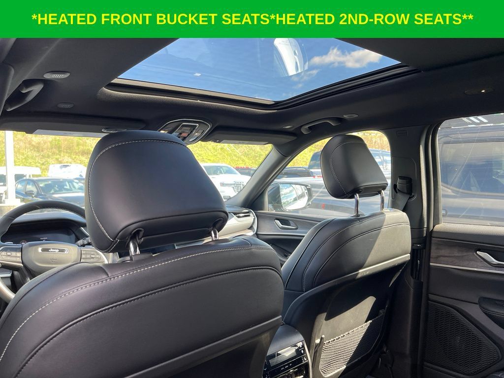 Used 2024 Jeep Grand Cherokee L Limited AWD/4WD image 9