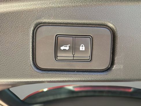 Used 2022 Nissan Pathfinder SL w/ SL Premium Package AWD/4WD image 21
