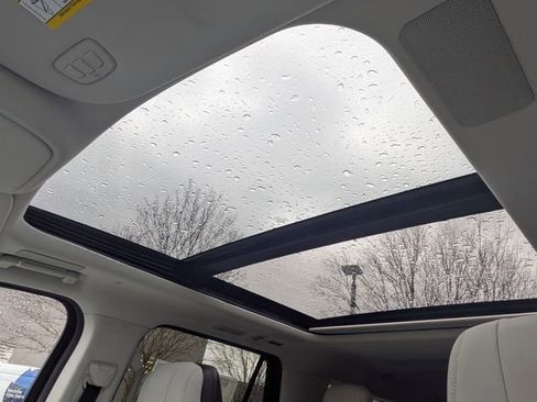 New 2026 Lincoln Navigator Reserve image 19