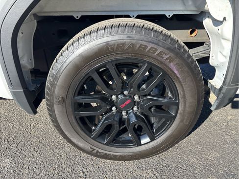 Used 2024 GMC Sierra 1500 Elevation image 36