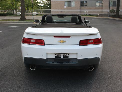 Used 2015 Chevrolet Camaro LT RWD image 8