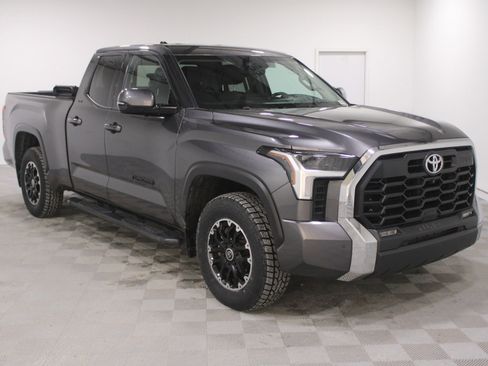 Used 2022 Toyota Tundra SR5 image 1