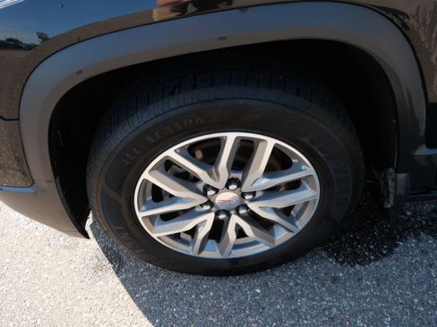 Used 2018 GMC Acadia SLE AWD/4WD image 16