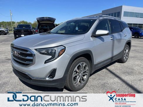 Used 2019 GMC Terrain SLT w/ Preferred Package AWD/4WD image 1