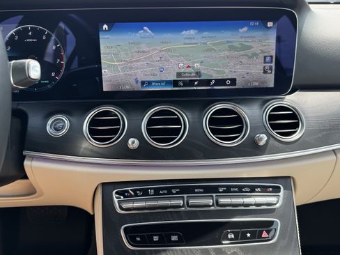 Used 2023 Mercedes-Benz E 450 4MATIC Sedan image 19