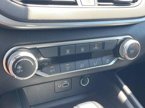Used 2023 Nissan Altima 2.5 S FWD image 34