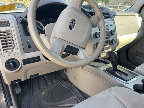 Used 2011 Ford Escape XLT FWD image 9