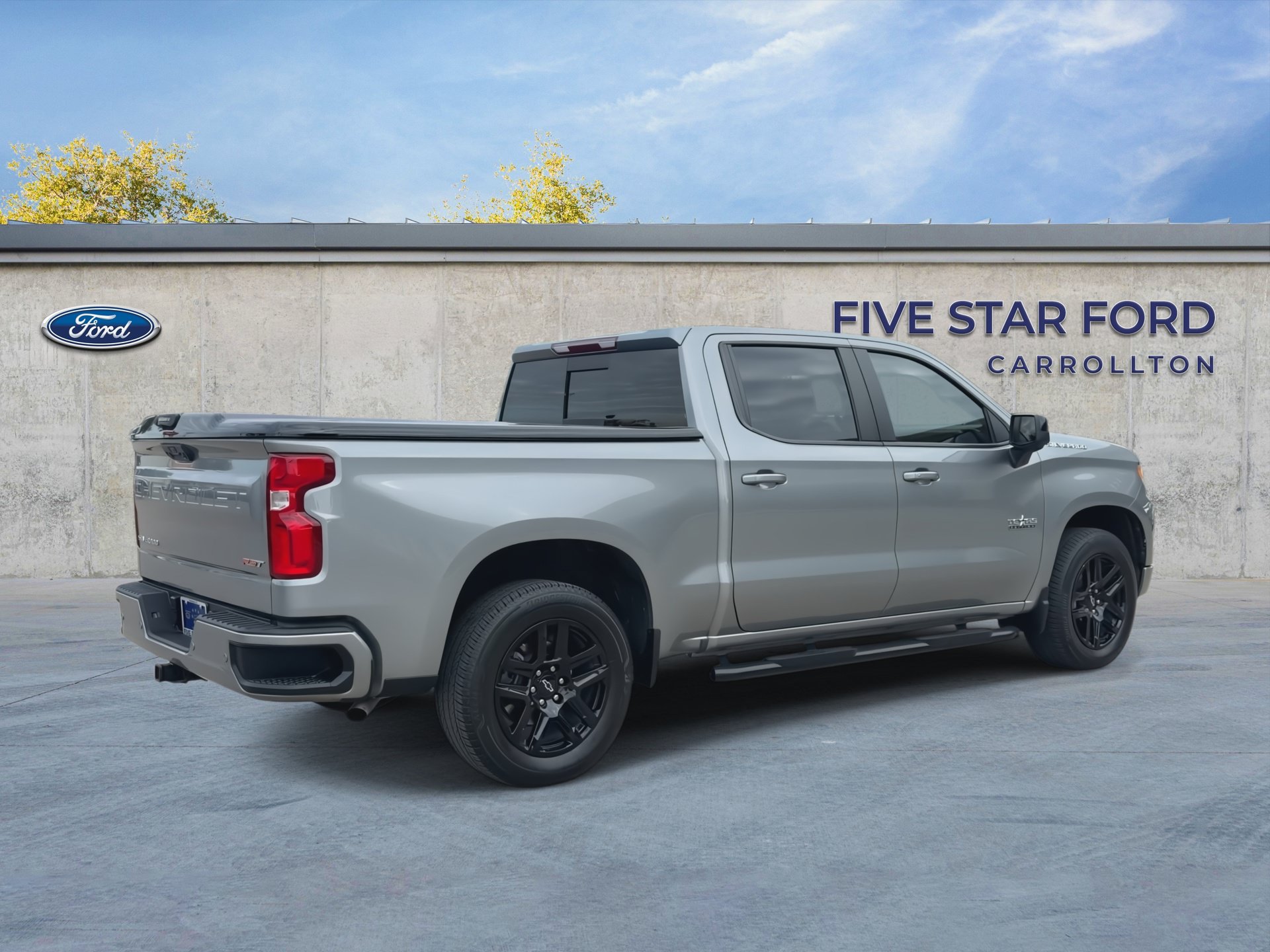 Used 2025 Chevrolet Silverado 1500 RST RWD image 8