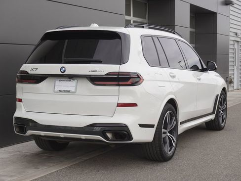 Used 2024 BMW X7 xDrive40i w/ M Sport Package image 2