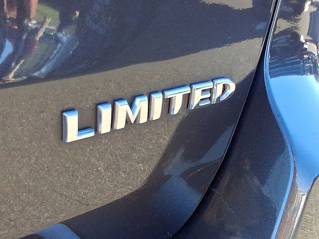 Used 2020 Jeep Grand Cherokee Limited AWD/4WD image 30