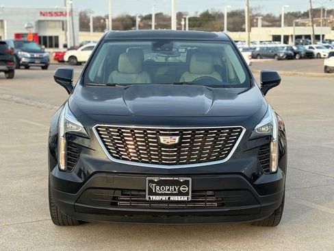 Used 2021 Cadillac XT4 Luxury w/ Cold Weather Package image 4