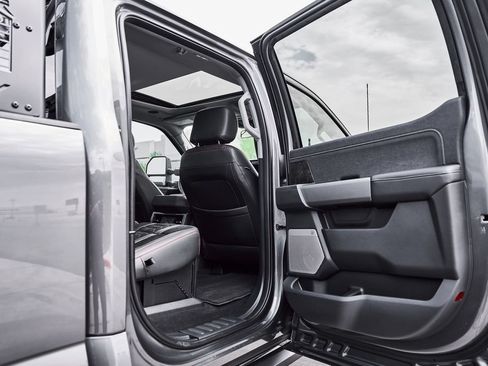 Used 2026 Ford F250 Lariat w/ Black Appearance Package AWD/4WD image 37