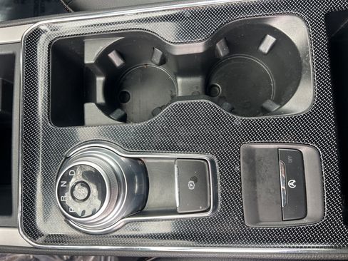 Used 2021 Ford Edge ST-Line image 18