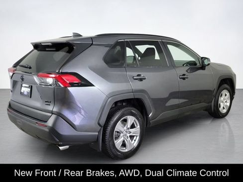Used 2021 Toyota RAV4 XLE AWD/4WD image 3