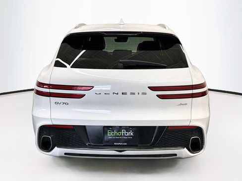 Used 2025 Genesis GV70 2.5T AWD/4WD image 7