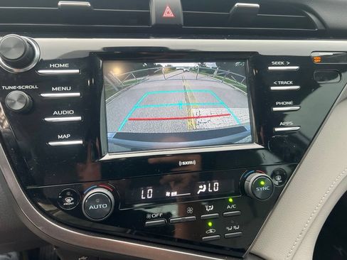Used 2020 Toyota Camry SE FWD image 46