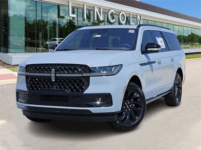 New 2025 Lincoln Navigator L Reserve w/ Jet Appearance Package