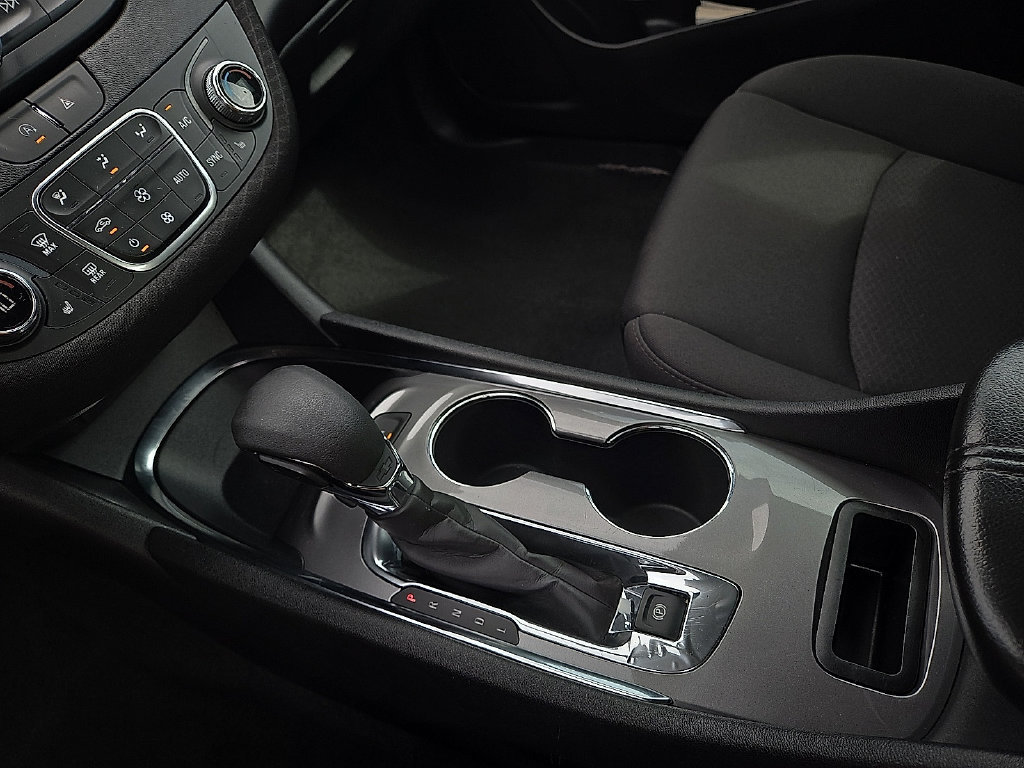 Used 2024 Chevrolet Malibu LT FWD image 20