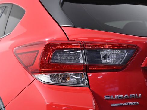 Used 2020 Subaru Crosstrek 2.0i Limited w/ Moonroof Package image 8