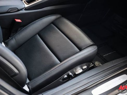 Used 2014 Porsche Cayman image 53