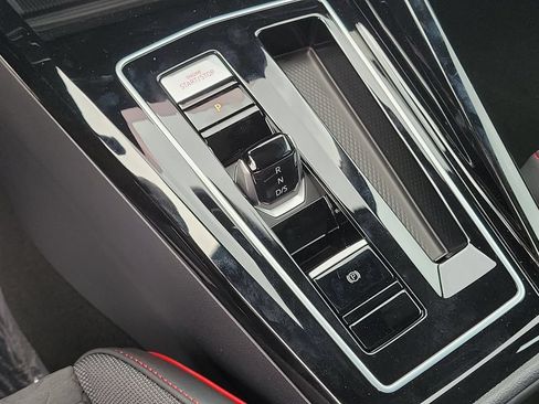 New 2026 Volkswagen GTI SE FWD image 19