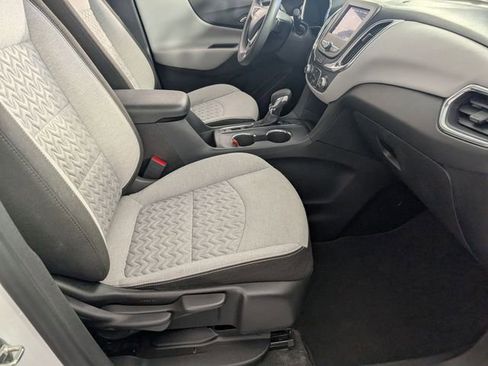 Certified 2024 Chevrolet Equinox LS w/ LS Convenience Package image 32
