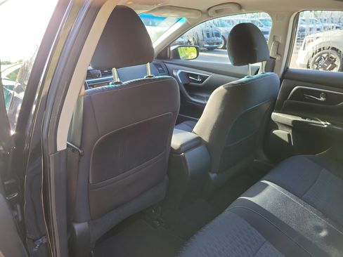 Used 2017 Nissan Altima 2.5 SV FWD image 14