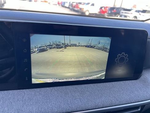 Used 2025 Nissan Kicks SV image 24