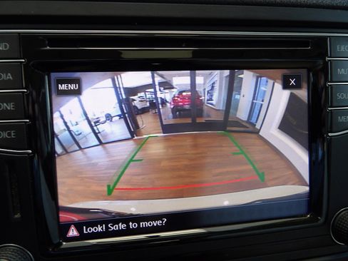Used 2017 Volkswagen Jetta SE FWD image 35